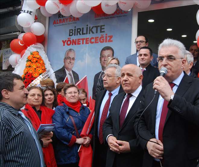 Tuna Caddesinde CHP Seçim İrtibat Bürosu Açıldı
