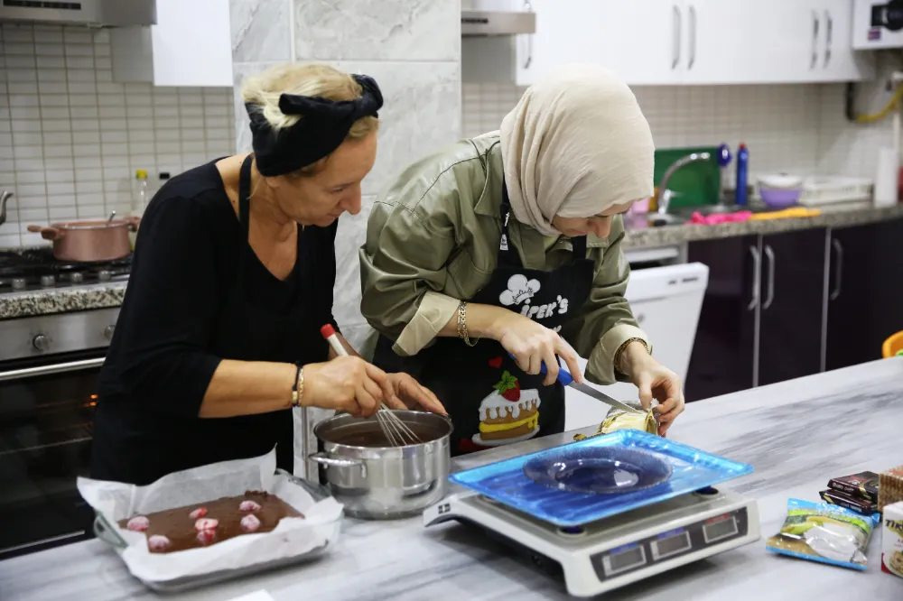 ESMEK’LERDE EĞİTİMLER BAŞLADI: 10 MERKEZDE 175 FARKLI BRANŞ