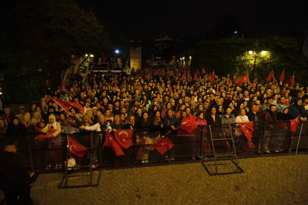 ÜSKÜDAR’DA 19 MAYIS COŞKUYLA KUTLANDI