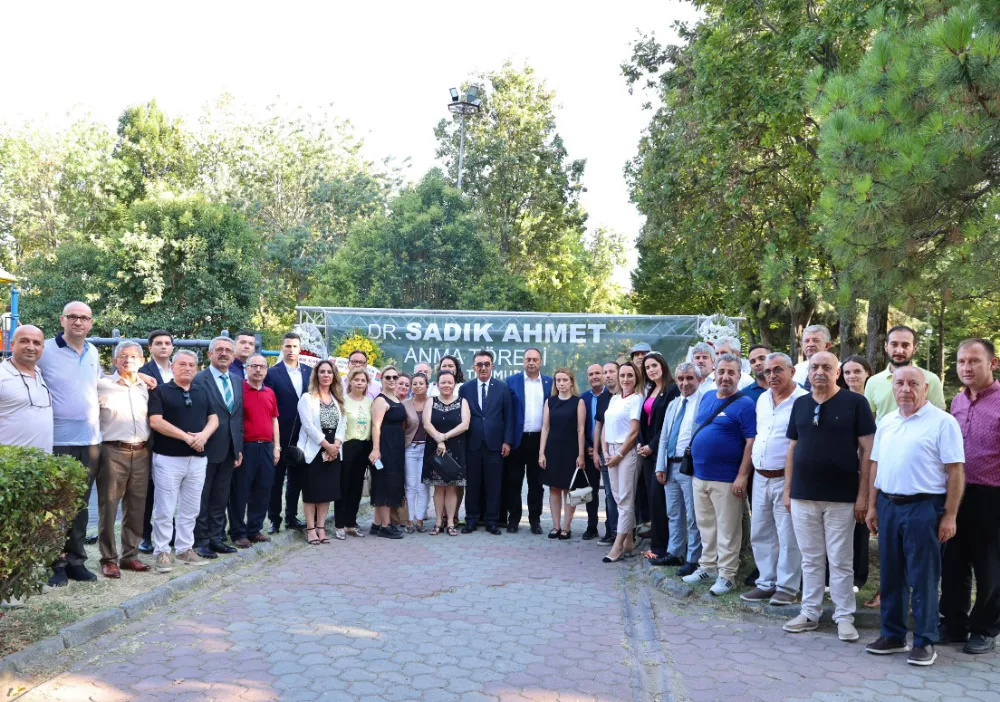 DR. SADIK AHMET BAYRAMPAŞA’DA ANILDI