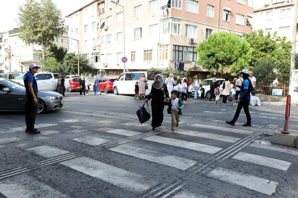 ZABITA EKİPLERİ ÖĞRENCİLER İÇİN GÖREVDE