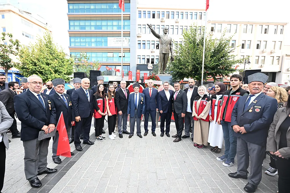 GAZİOSMANPAŞA’DA KAHRAMAN GAZİLER ONURUNA TÖREN DÜZENLENDİ