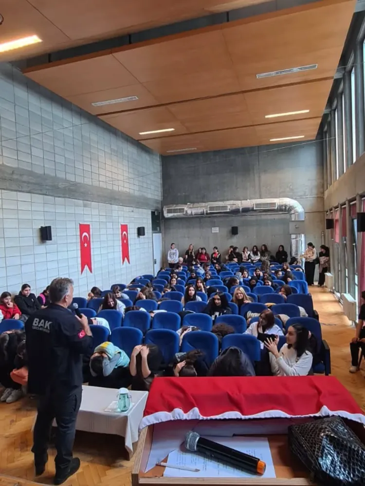 BAYRAMPAŞA MESLEKİ VE TEKNİK ANADOLU LİSESİ