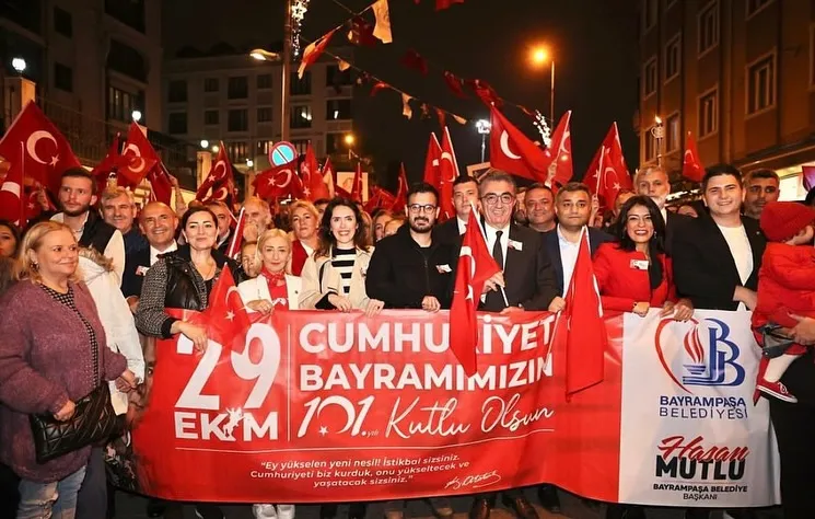 TUTUKLU BAŞKAN MUTLU