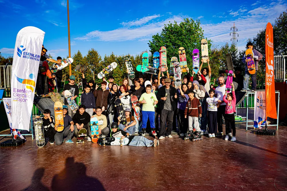 KAYKAY TUTKUNLARI MUNGUZZİ İÇİN PİSTE ÇIKTI