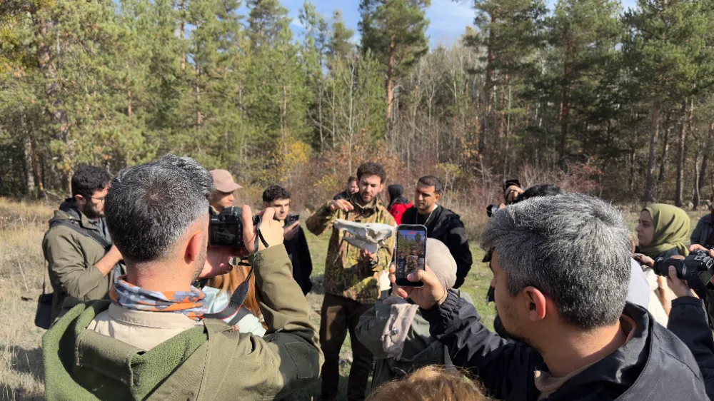 DOĞAYI FOTOĞRAFLAYAN GENÇLER SESSİZLİĞİN GÜCÜNÜ KEŞFETTİ