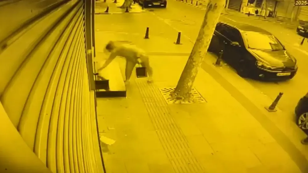 BİRİ PARAYI ÇALDI, DİĞERİ CÜZDANI