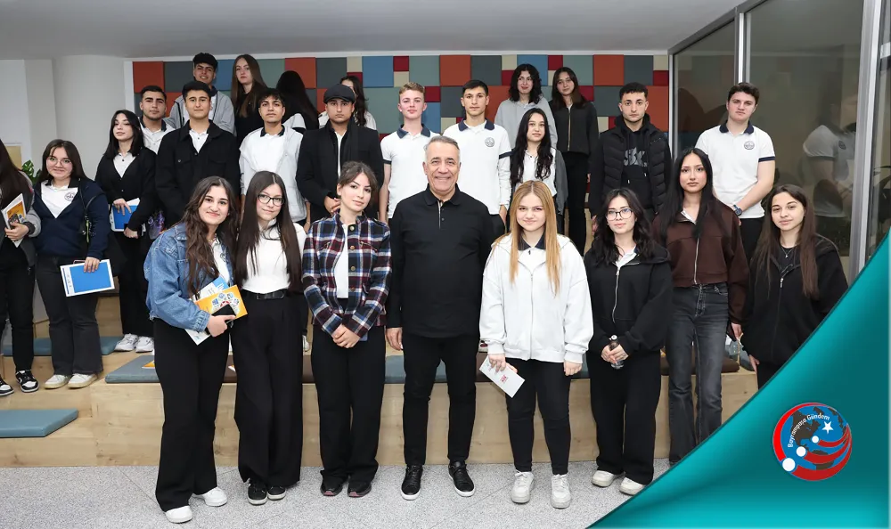 SULTANGAZİ BELEDİYESİ , ÜNİVERSİTE ÖĞRENCİLERİNİN ULAŞIM MASRAFLARINI KARŞILIYOR