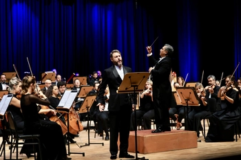 CEMAL REŞİT REY KONSER SALONU, YENİLENEN YÜZÜYLE KAPILARINI AÇTI