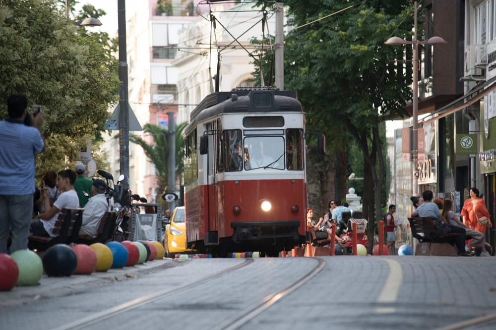 TRAMVAY SEFERLERİNE ARA VERİLECEK, ULAŞIM ELEKTRİKLİ ARAÇLARLA DEVAM EDECEK