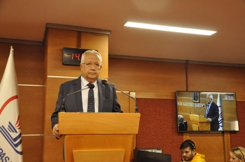 İBRAHİM KAHRAMAN: "BÜTÇE GERÇEKLİKTEN UZAK, RED OYU VERİYORUZ"