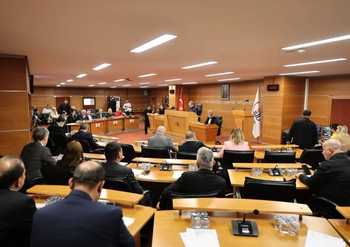 FAİZ YÜKÜ AĞIRLAŞMIŞ 2027 BÜTÇESİ OY ÇOKLUĞUYLA ONAYLANDI