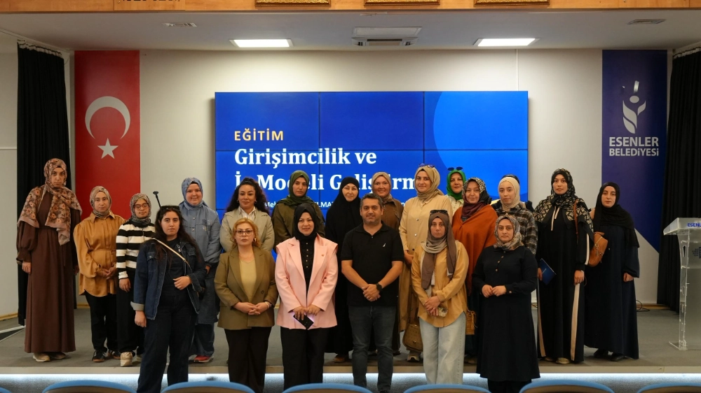 ESENLERLİ KADINLAR FİKİRLERİNİ İŞ HAYATINA TAŞIYOR