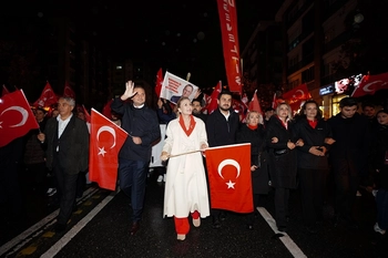 BEYLİKDÜZÜ CUMHURİYET’İN 103. YILINDA BAYRAM COŞKUSUNU DOYASIYA YAŞADI
