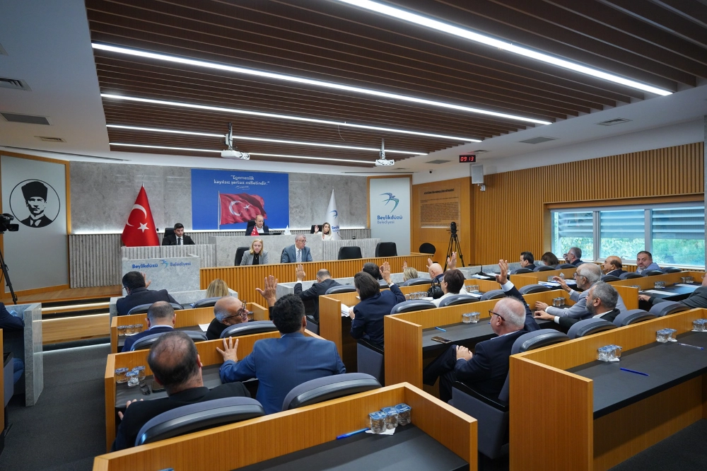 BEYLİKDÜZÜ BELEDİYESİ 2027 MALİ YILI BÜTÇESİ OY ÇOKLUĞUYLA KABUL EDİLDİ
