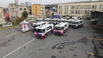 BAYRAMPAŞA’NIN TEMİZLİK FİLOSUNA 3 YENİ ARAÇ