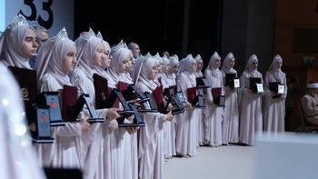 “KUR’AN’IN İZİNDE BİR ÖMÜR” TEMASIYLA 33 HAFIZ İCAZETLERİNİ ALDI