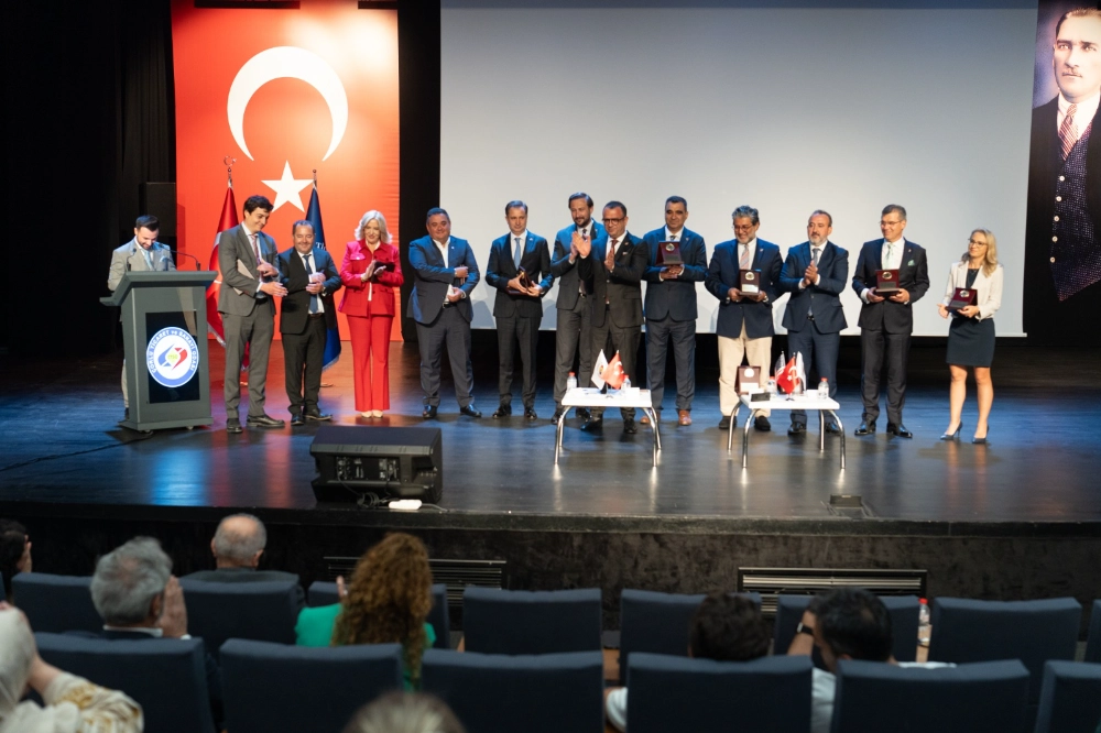 ÇORLU’DAN ABD PAZARINA KÜRESEL KÖPRÜ TÜRK İŞ DÜNYASI ABD PAZARI İÇİN ÇORLU’DA BİR ARAYA GELDİ