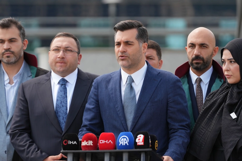 AK PARTİ'DEN ÜSKÜDAR BELEDİYESİ BAŞKAN VEKİLLİĞİ SEÇİMİ İÇİN SUÇ DUYURUSU