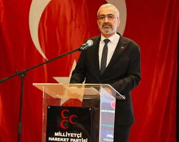 MHP BAYRAMPAŞA’DA İBRAHİM YEŞİL GÜVENOYU ALDI