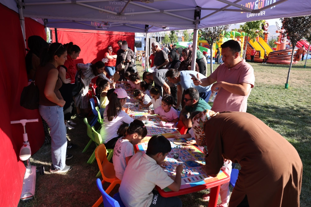 KÜLTÜR VE SANATIN FARKLI RENKLERİ MALATYA KÜLTÜR YOLU FESTİVALİ'NDE BULUŞTU