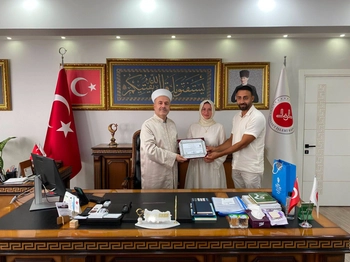 MÜSLÜMANLIĞI SEÇTİ SARUNE SKRİPKİNAİTE “ŞEVVAL” ADINI ALDI