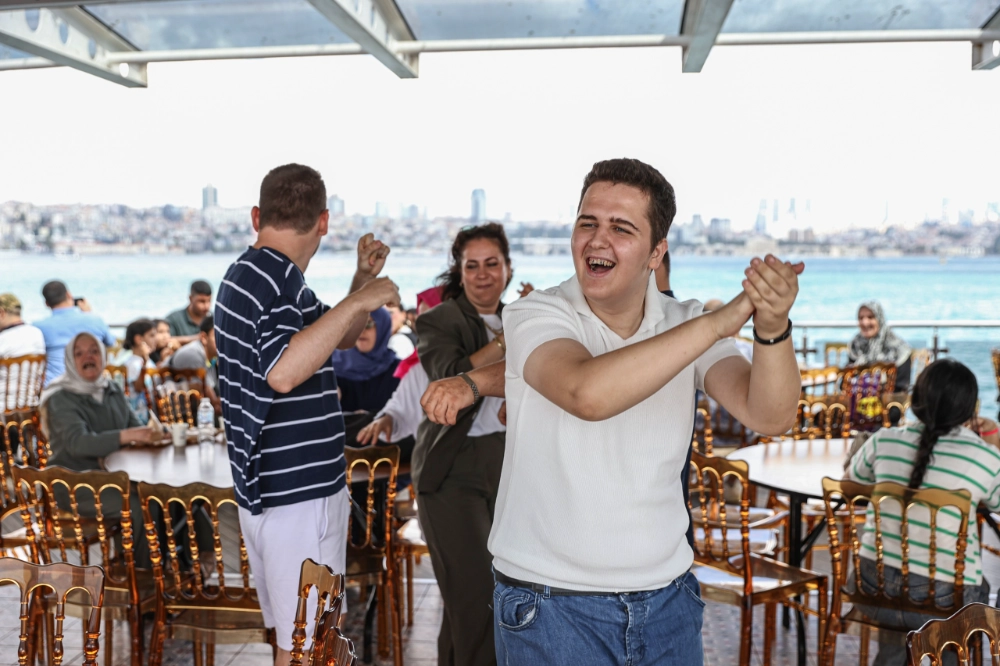 BAYRAMPAŞA BELEDİYESİ’NDEN ENGELSİZ BOĞAZ KEYFİ