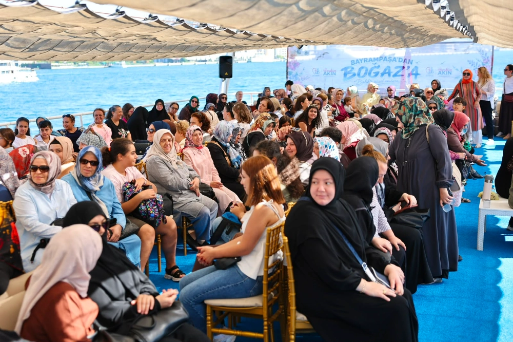 BAYRAMPAŞA AK PARTİLİ KADINLARIN BOĞAZ SEFASI 