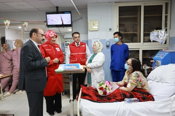 KIZILAY'DAN GAZZE'DEKİ HASTANELERE 10,5 MİLYON LİRALIK TIBBİ MALZEME