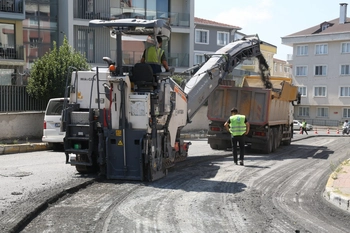 Göktürk 1. Safir Sokak’ta asfalt yenileme çalışması