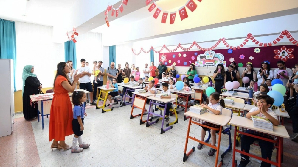 Okullarda Uyum haftasında velilere idari izin