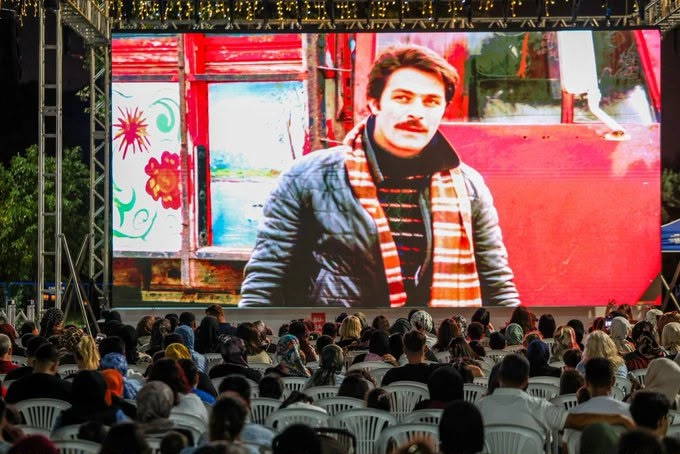 ESENLERLİLER YAZLIK SİNEMADA BULUŞUYOR