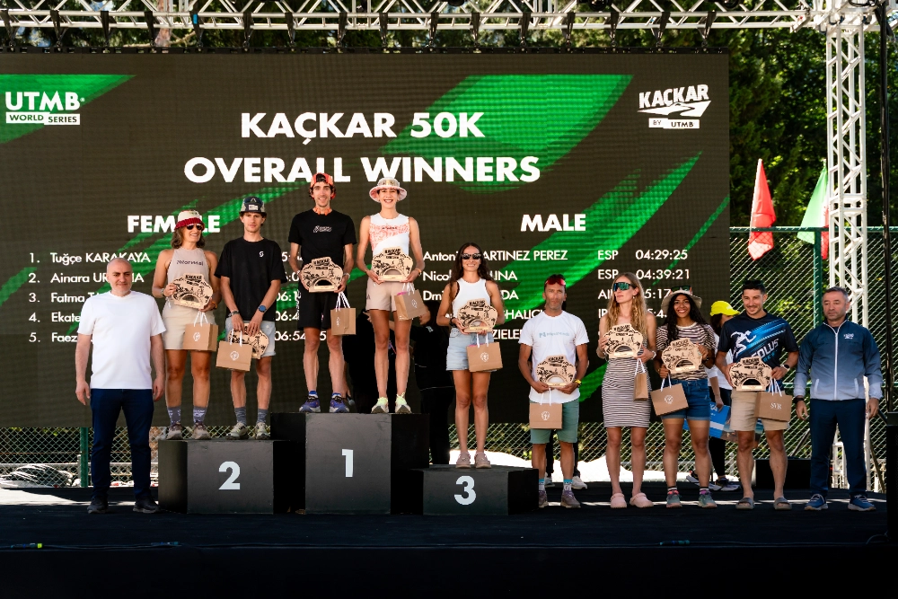 KAÇKAR BY UTMB’DE DERECEYE GİREN SPORCULAR ÖDÜLLENDİRİLDİ
