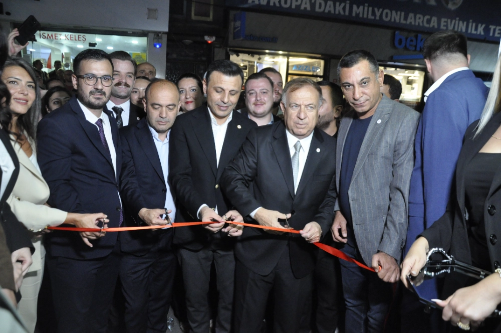 YENİ PARTİ BAYRAMPAŞA YENİ HİZMET BİNASININ AÇILIŞI YAPILDI