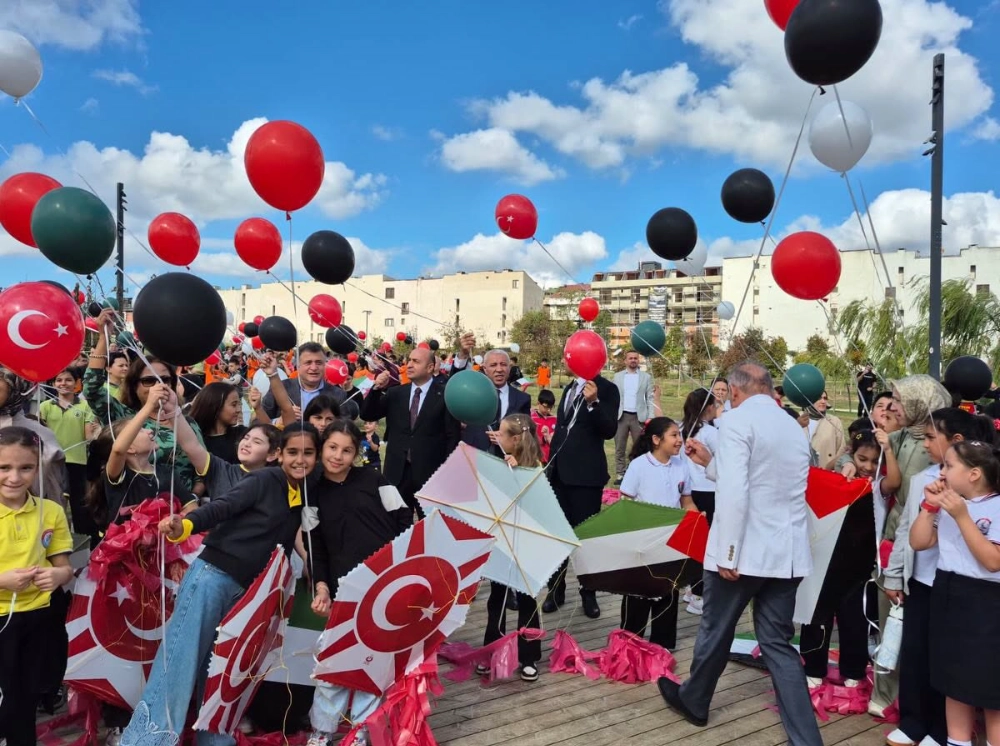 UÇURTMALAR VURULMASIN, GÖKYÜZÜ ÇOCUKLARA KALSIN