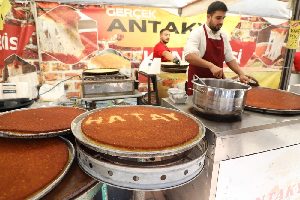 EYÜPSULTAN’DA HATAY RÜZGÂRI ESİYOR