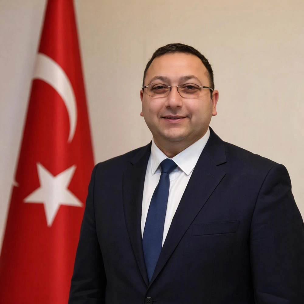 ÜSKÜDAR BELEDİYESİ AKP PARTİYE GEÇTİ: DÜNDAR ZİYA GÜLTEKİN BAŞKAN VEKİLİ OLDU